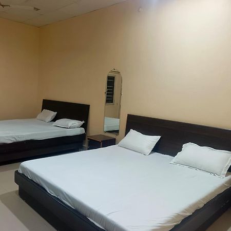 Rangoli Ac Rooms And Banquets Jhānsi Eksteriør bilde